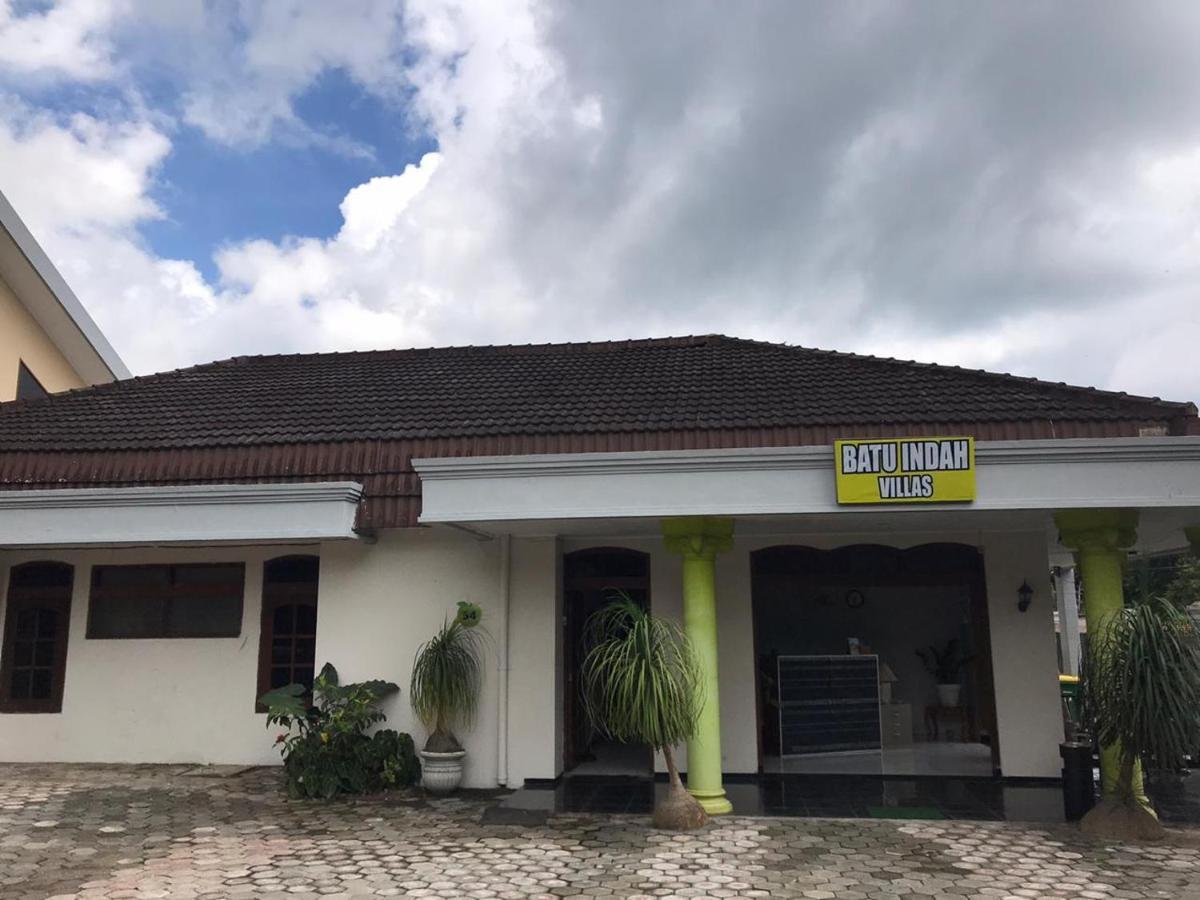 Villa & Guest House Batu Indah Exterior foto